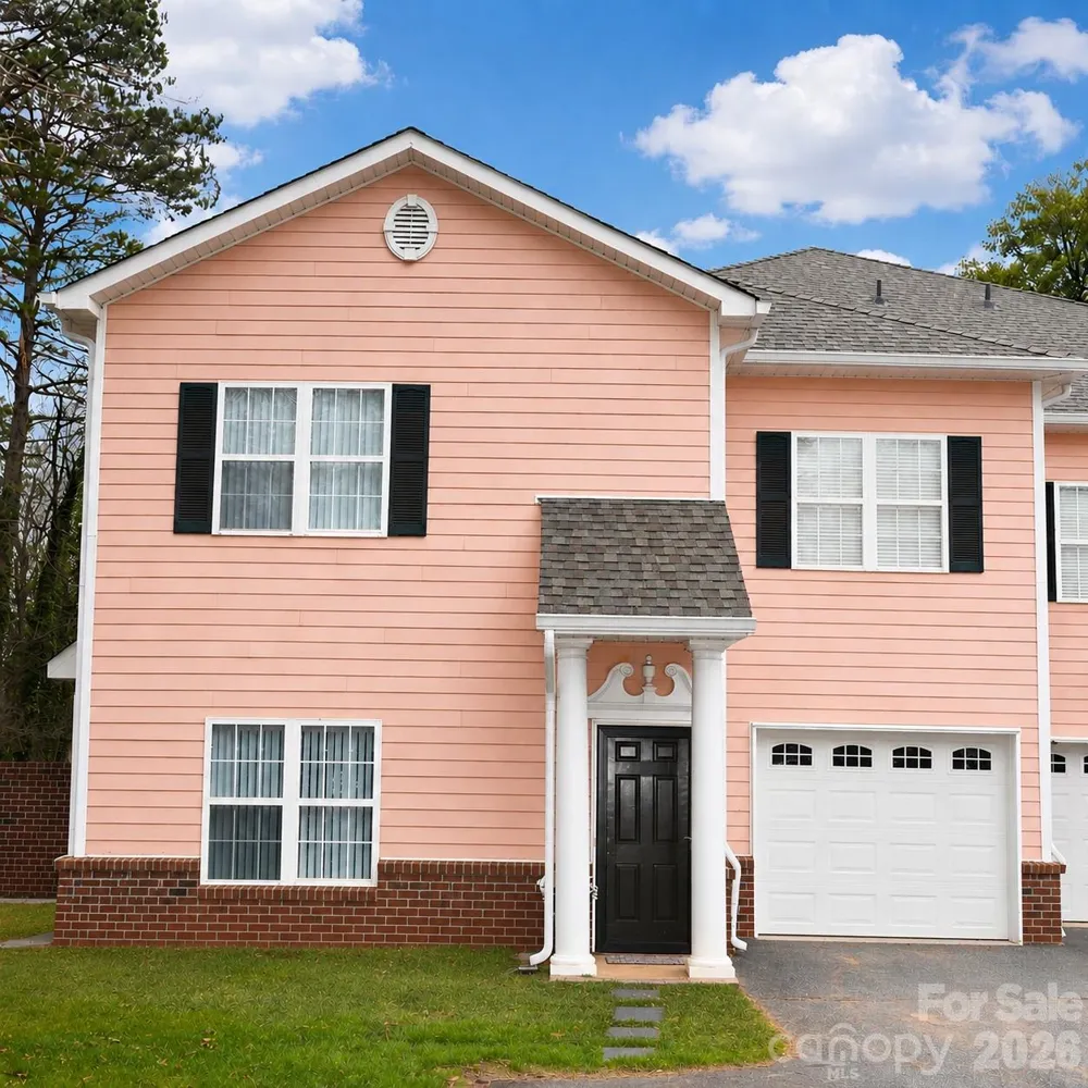 1360 21st Avenue NE Hickory, NC 28601