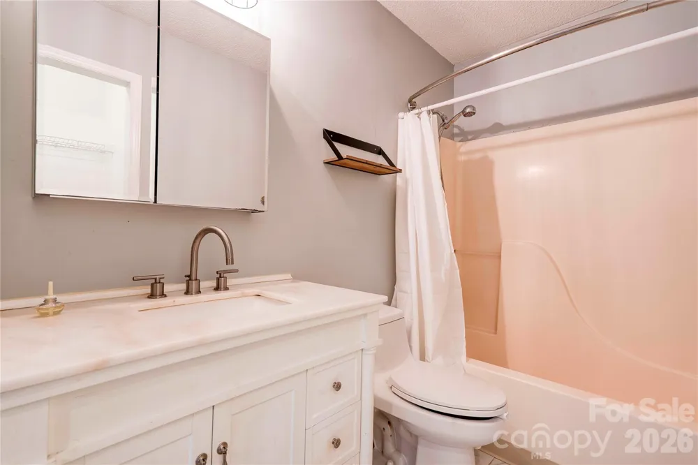 113 Hicks Road Grover, NC 28073