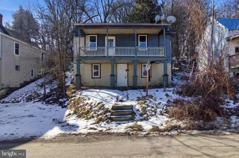307 QUARRY AVENUE