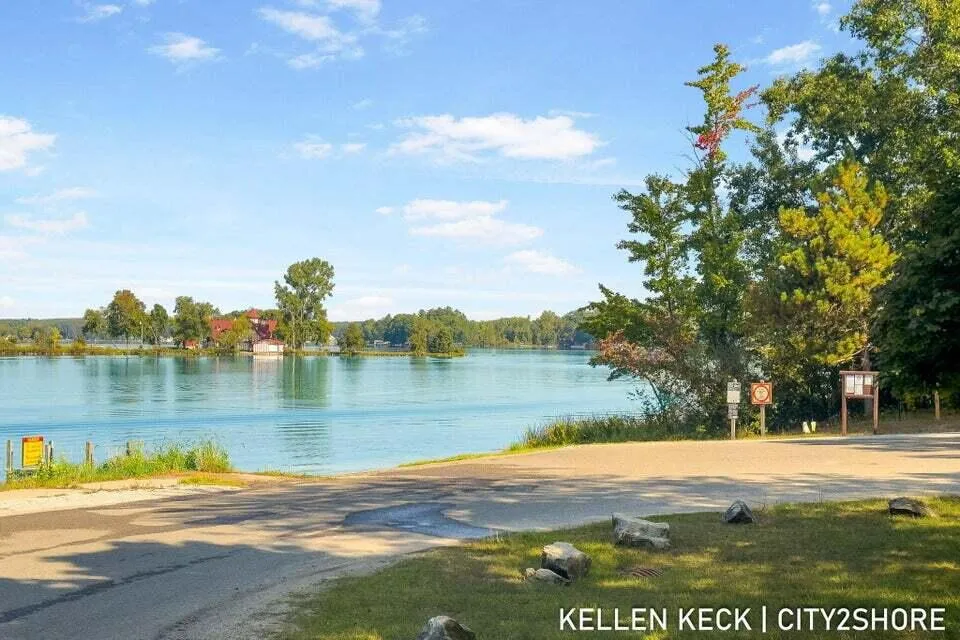 11270 Apache Wells Court Canadian Lakes, MI 49346