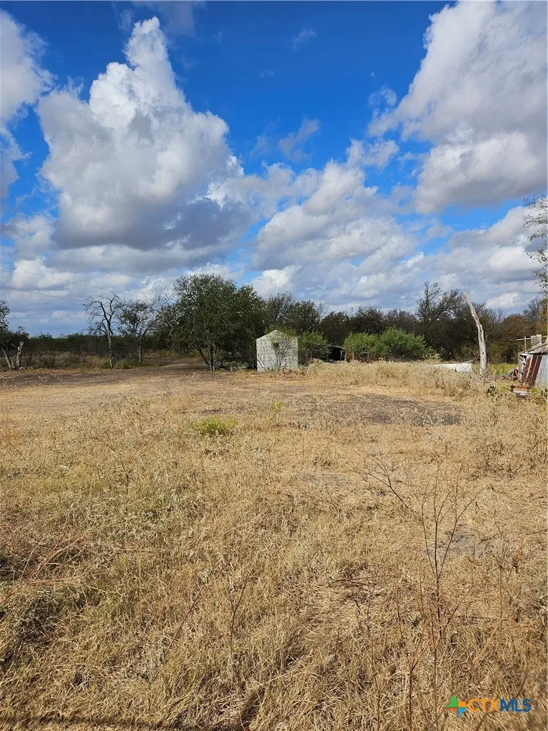 1988 CR 116 Rogers, TX 76569