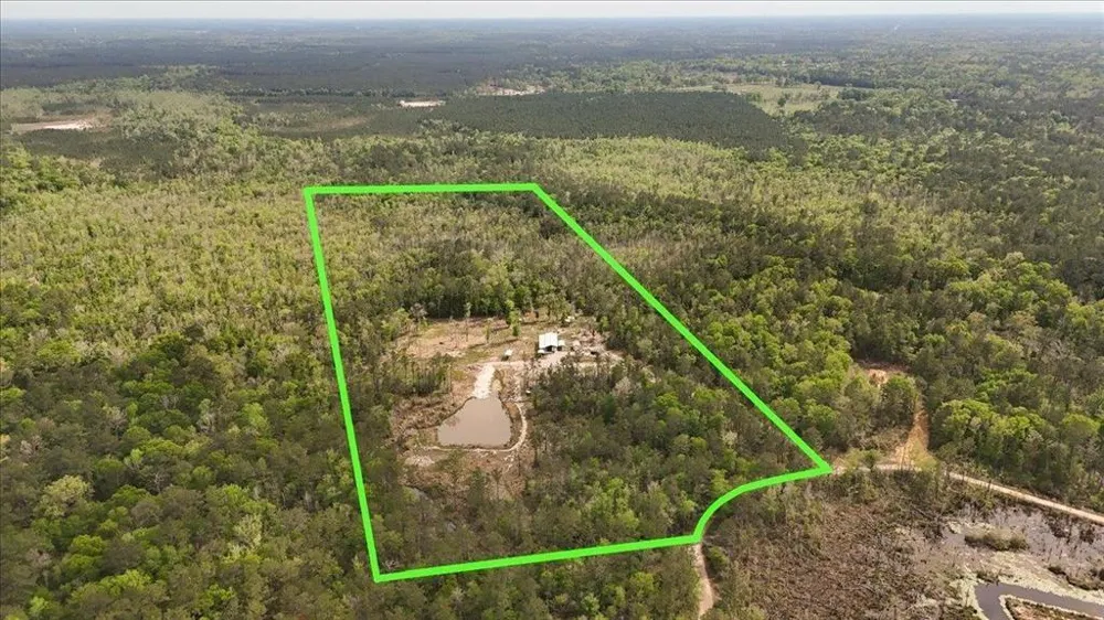 1793 County Road 3132 Buna, TX 77612