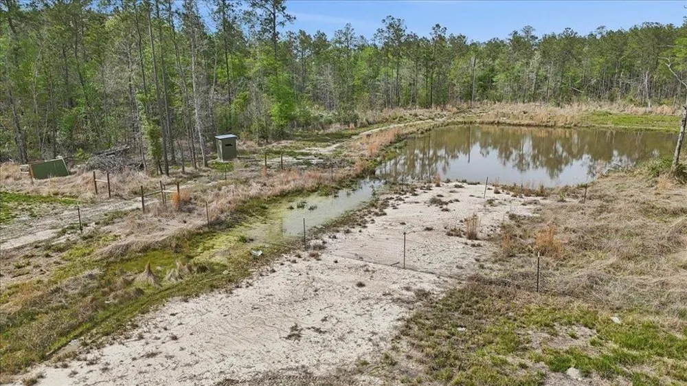 1793 County Road 3132 Buna, TX 77612