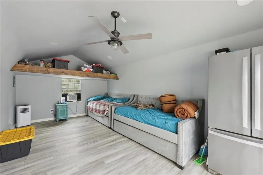 1793 County Road 3132 Buna, TX 77612