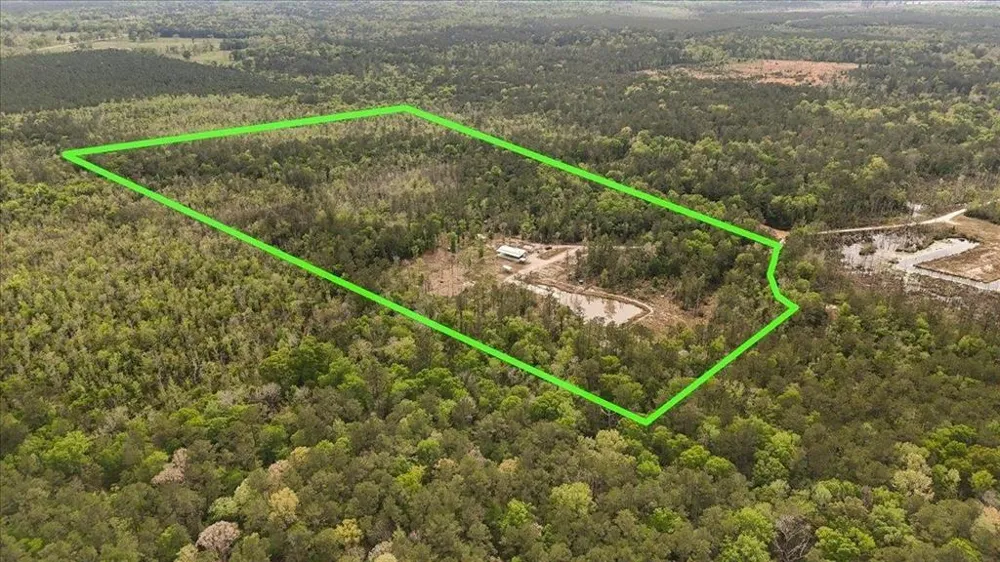 1793 County Road 3132 Buna, TX 77612
