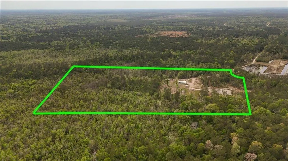 1793 County Road 3132 Buna, TX 77612