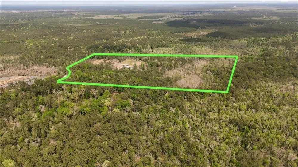 1793 County Road 3132 Buna, TX 77612
