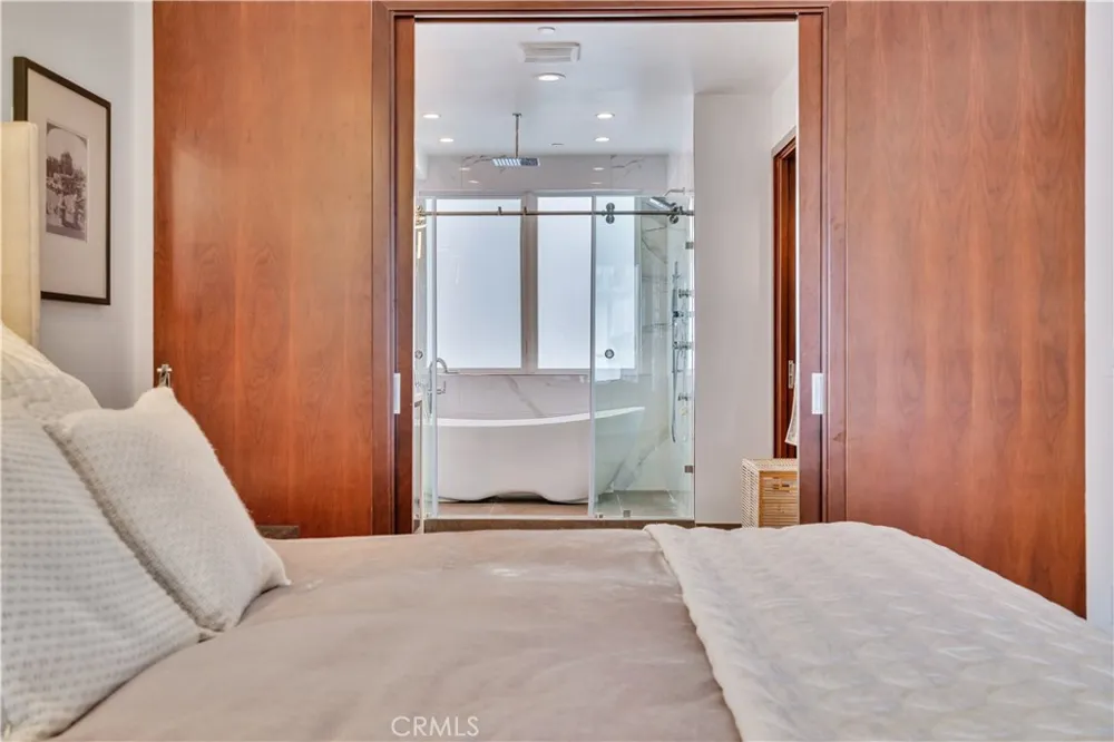 719 1st Place Hermosa Beach, CA 90254