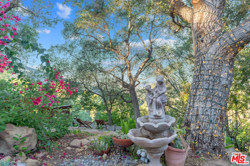 20675 Medley Lane Topanga, CA 90290