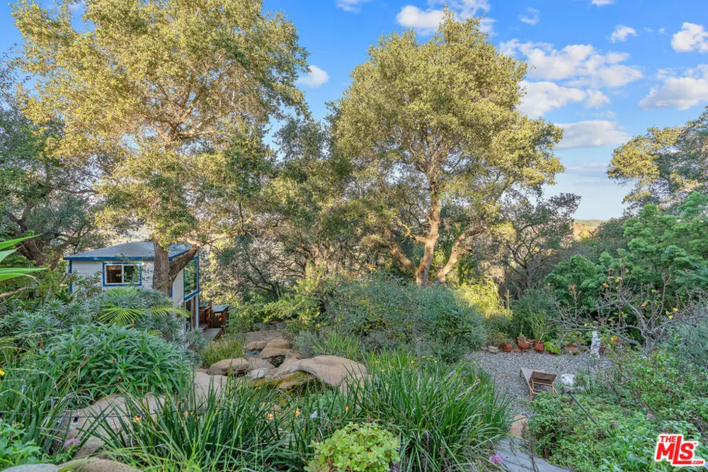 20675 Medley Lane Topanga, CA 90290
