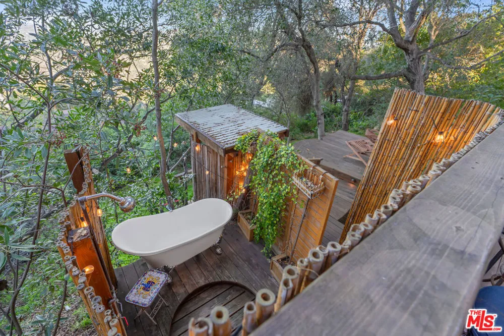 20675 Medley Lane Topanga, CA 90290