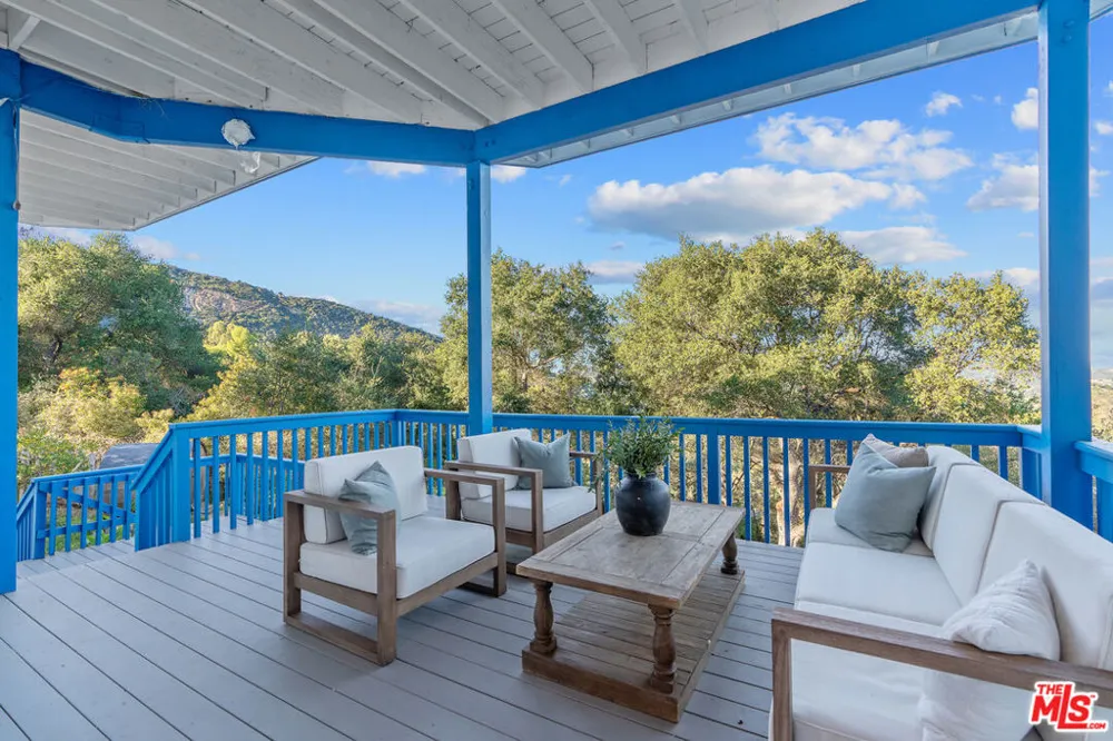 20675 Medley Lane Topanga, CA 90290