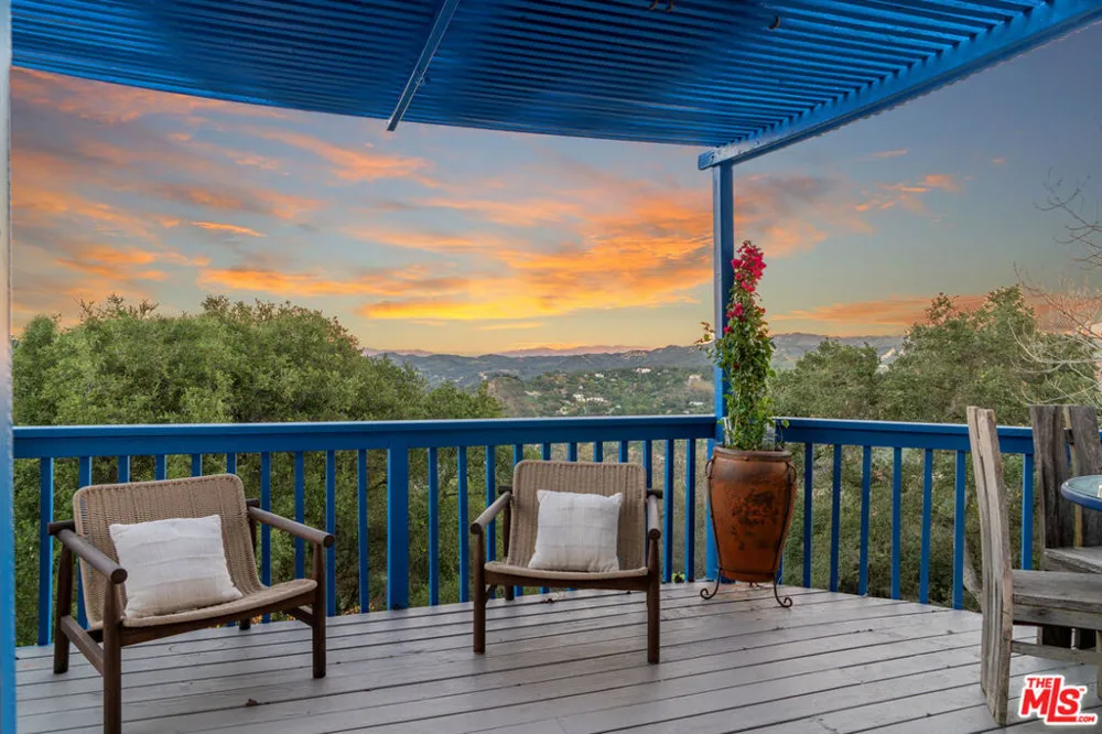 20675 Medley Lane Topanga, CA 90290