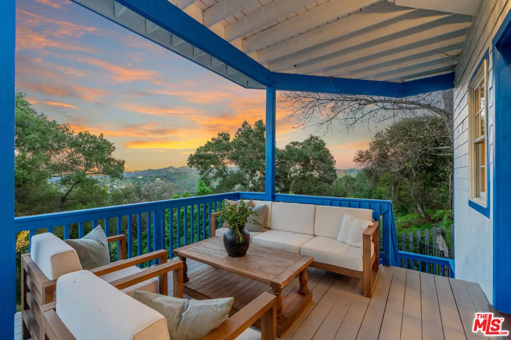 20675 Medley Lane Topanga, CA 90290