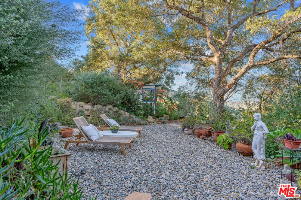 20675 Medley Lane Topanga, CA 90290