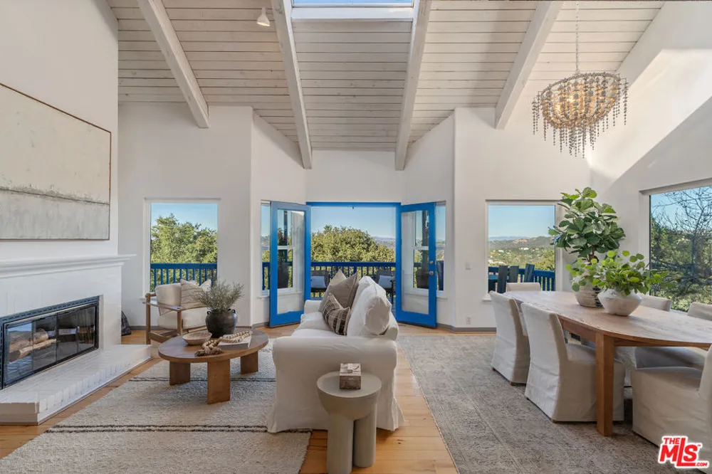 20675 Medley Lane Topanga, CA 90290