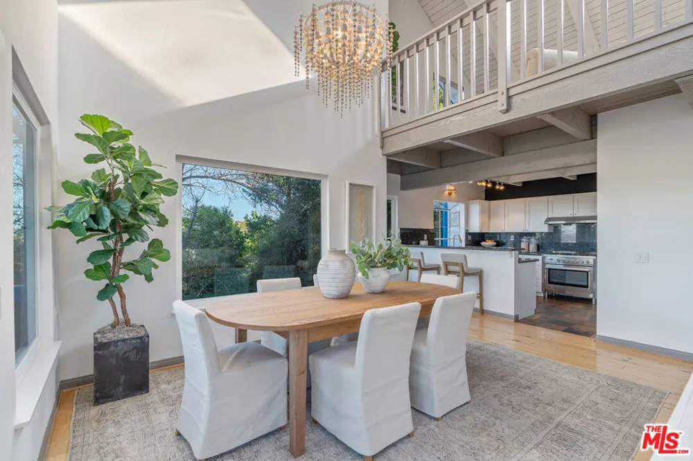 20675 Medley Lane Topanga, CA 90290