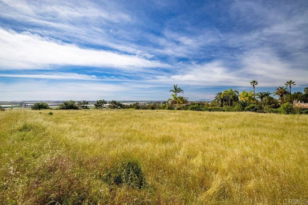 1009 Corte Barroso Camarillo, CA 93010