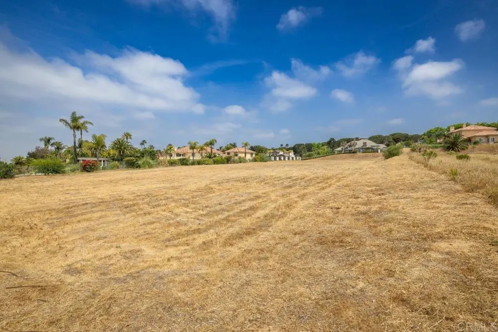 1009 Corte Barroso Camarillo, CA 93010