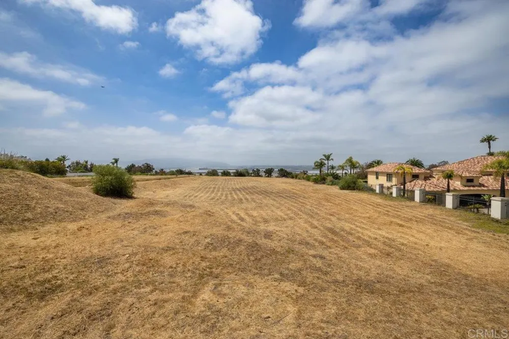 1009 Corte Barroso Camarillo, CA 93010