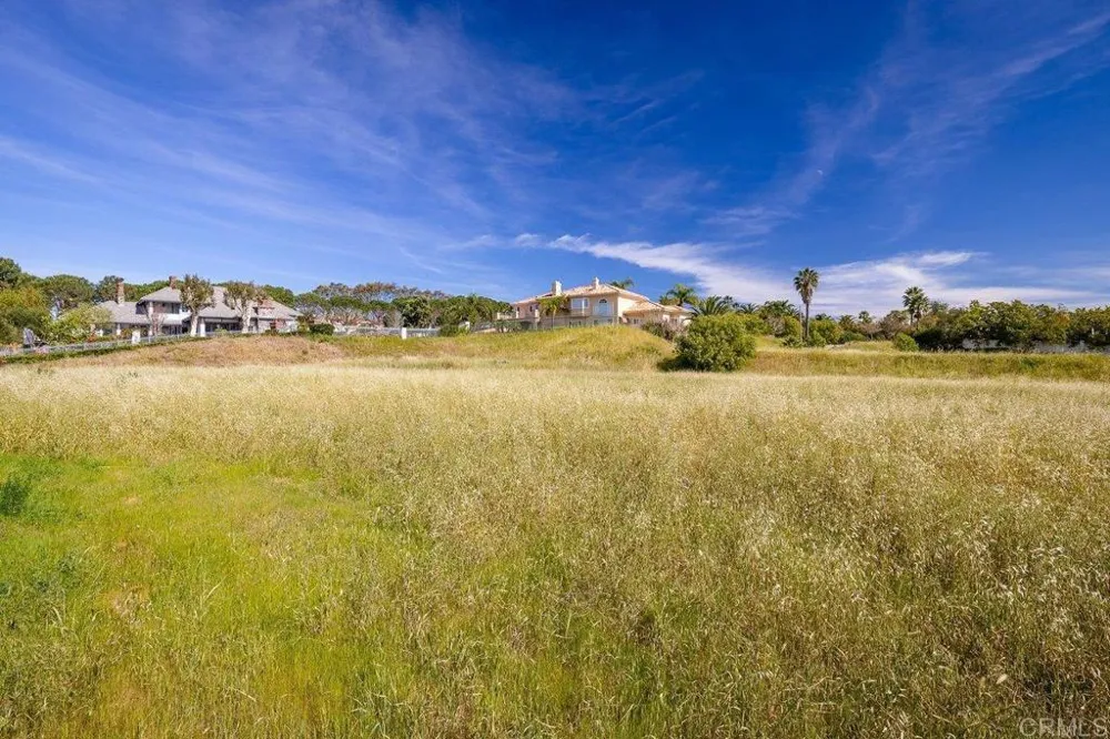 1009 Corte Barroso Camarillo, CA 93010