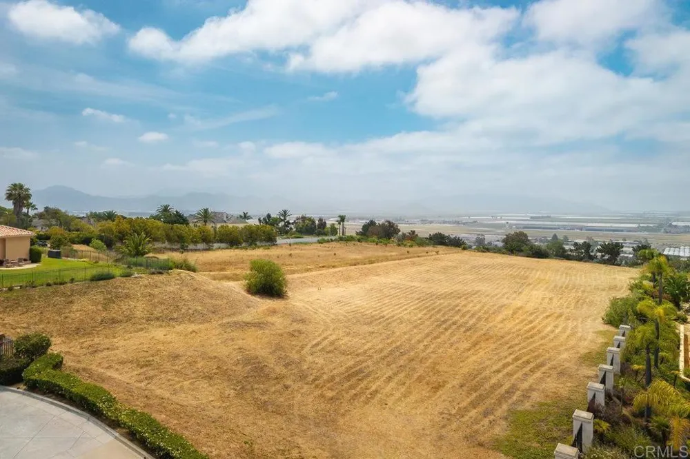 1009 Corte Barroso Camarillo, CA 93010