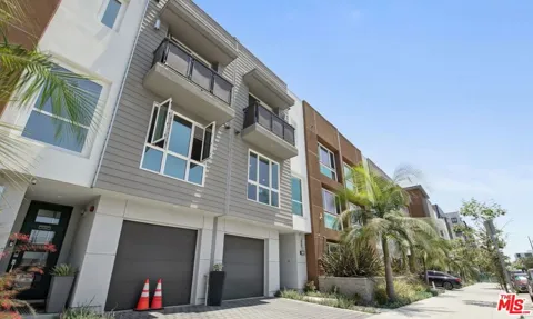 1156 Orange Drive