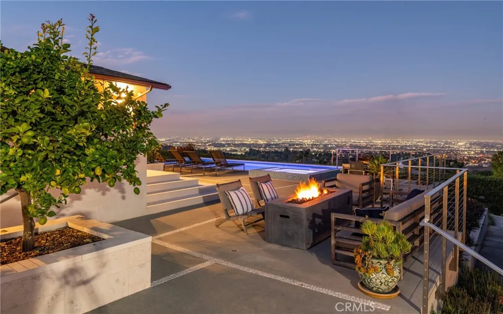 38 Saddleback Rolling Hills, CA 90274