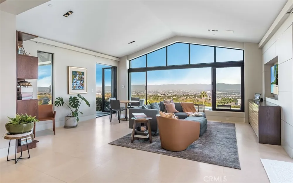 38 Saddleback Rolling Hills, CA 90274