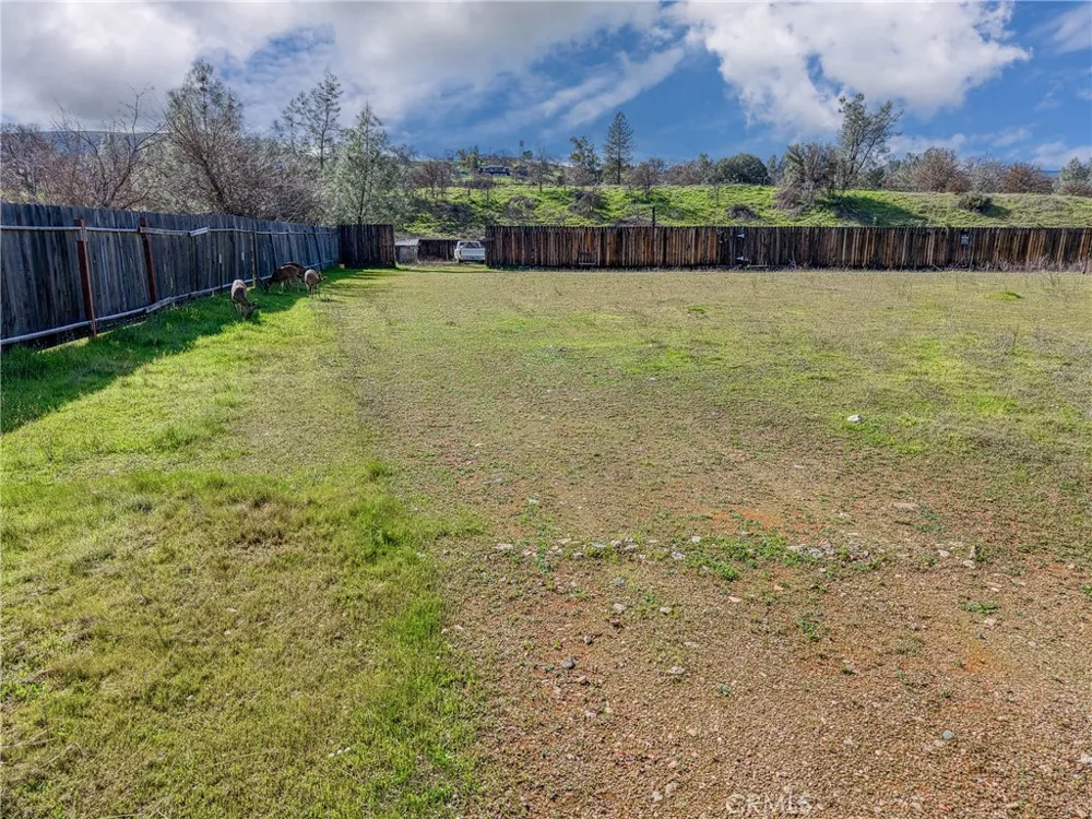 2605 Spring Valley Clearlake Oaks, CA 95423