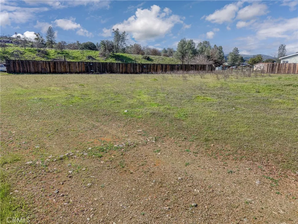 2605 Spring Valley Clearlake Oaks, CA 95423