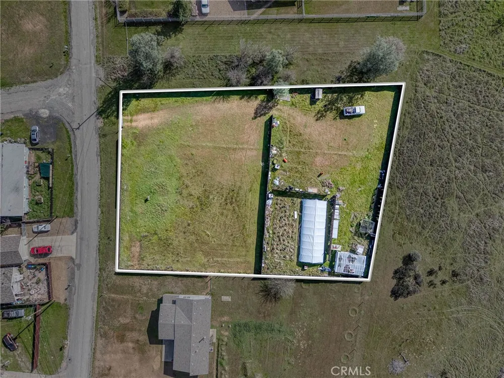 2605 Spring Valley Clearlake Oaks, CA 95423