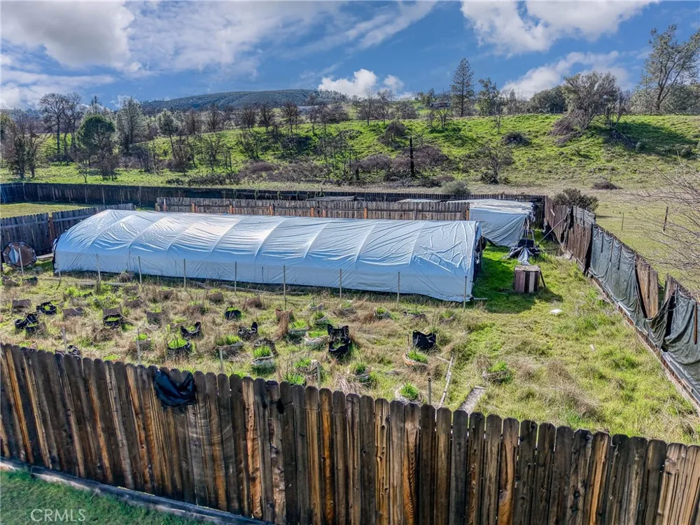 2605 Spring Valley Clearlake Oaks, CA 95423