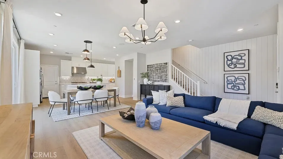 27540 Grand Fir Way Valencia, CA 91381