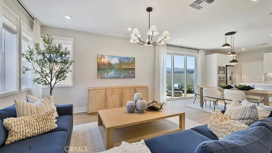 27540 Grand Fir Way Valencia, CA 91381