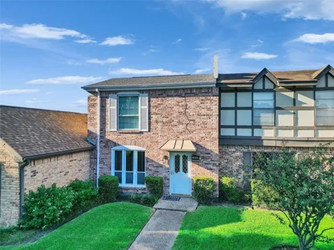 1320 Town Circle #1