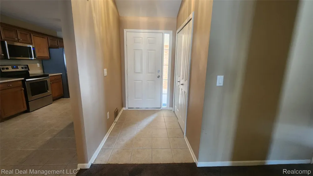 6146 Lone Oak Circle Holly Township, MI 48439