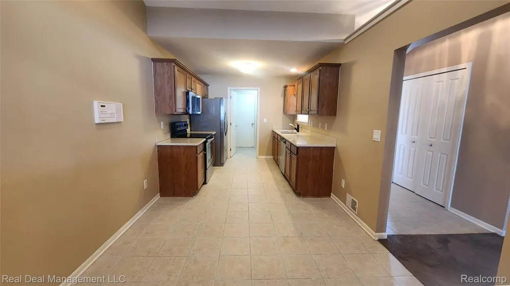 6146 Lone Oak Circle Holly Township, MI 48439