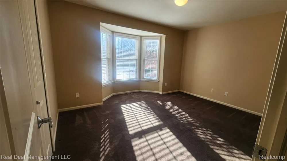 6146 Lone Oak Circle Holly Township, MI 48439