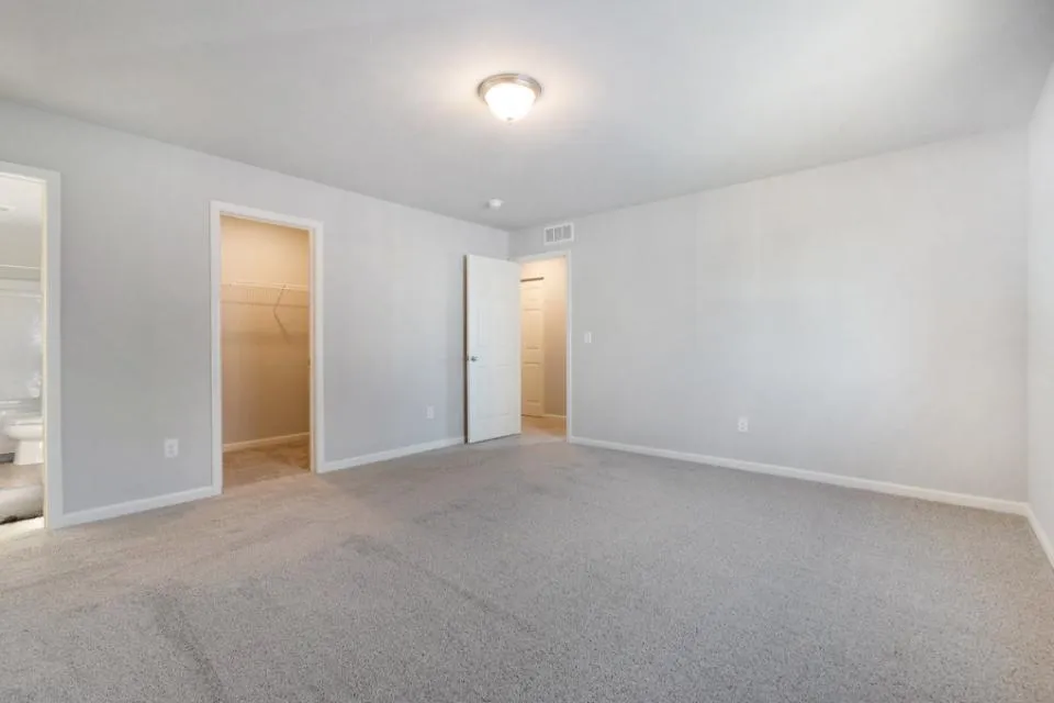 187 Peppermint Drive Holland Charter Township, MI 49423