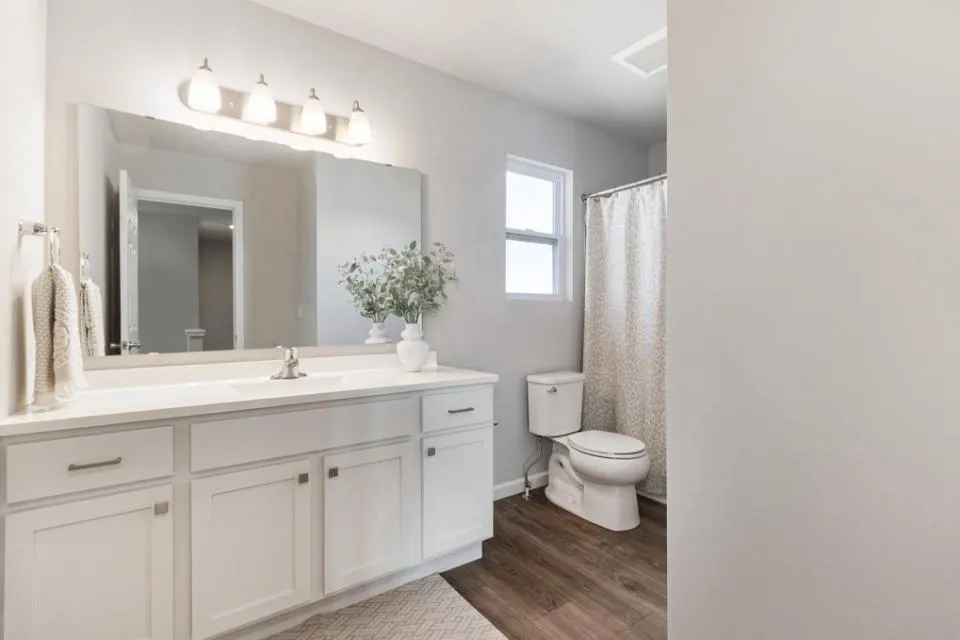 187 Peppermint Drive Holland Charter Township, MI 49423