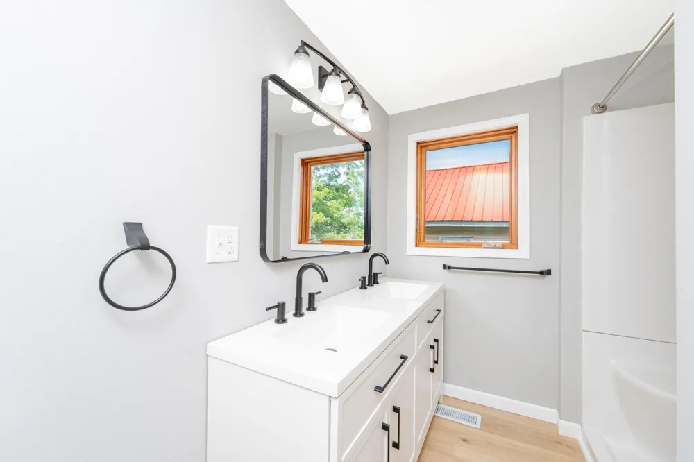 816 River Street Three Rivers City, MI 49093