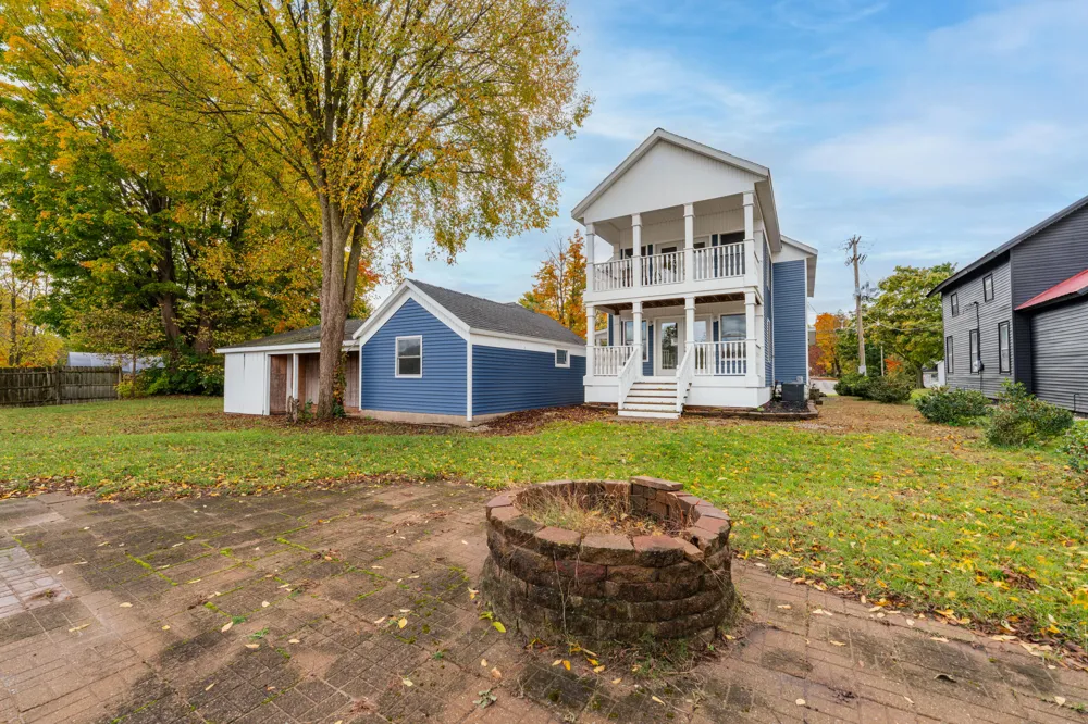 816 River Street Three Rivers City, MI 49093