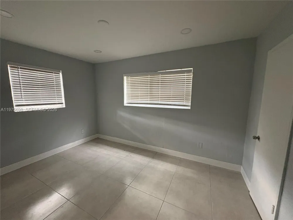 3600 SW 32nd Ave West Park, FL 33023