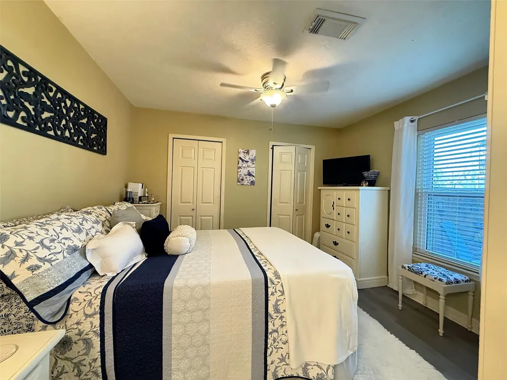 418 Garland Drive #120 Lake Jackson, TX 77566