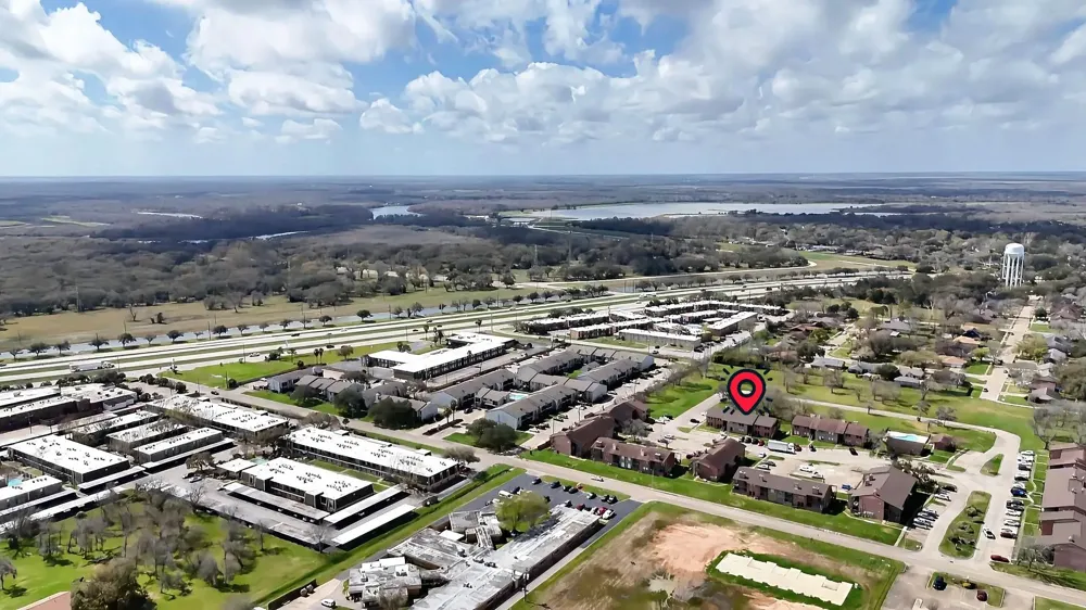 418 Garland Drive #120 Lake Jackson, TX 77566