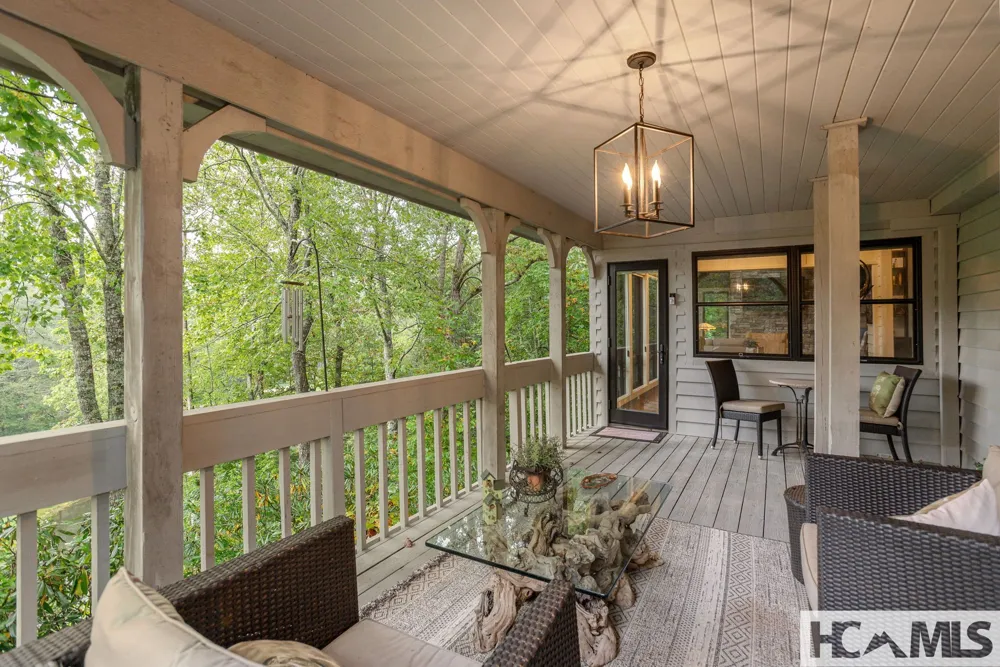 940 Winding Creek Road Sapphire, NC 28774