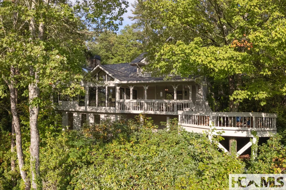 940 Winding Creek Road Sapphire, NC 28774