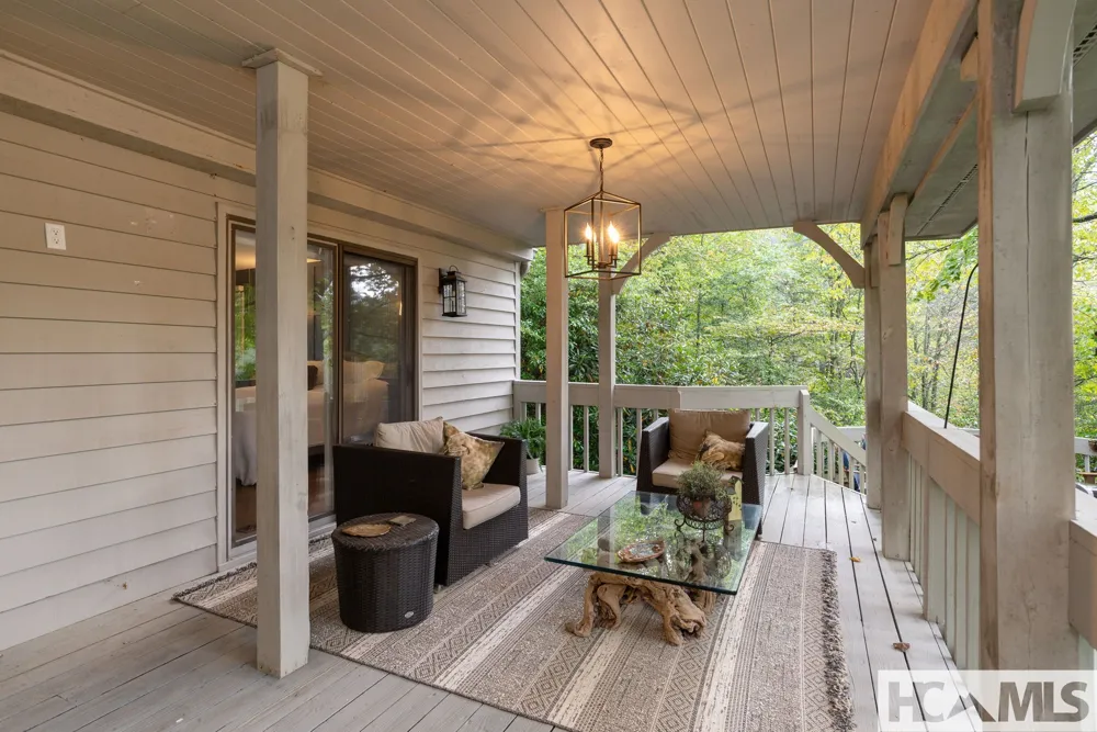 940 Winding Creek Road Sapphire, NC 28774
