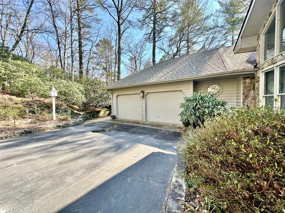 940 Winding Creek Road Sapphire, NC 28774
